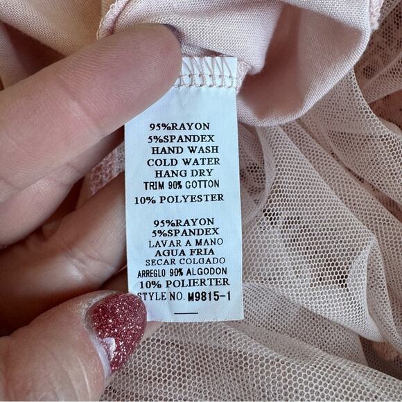 MONORENO BILTMORE TWO PIECE CROCHET & LACE MAXI Light Pink feminine summer - Picture 13 of 14